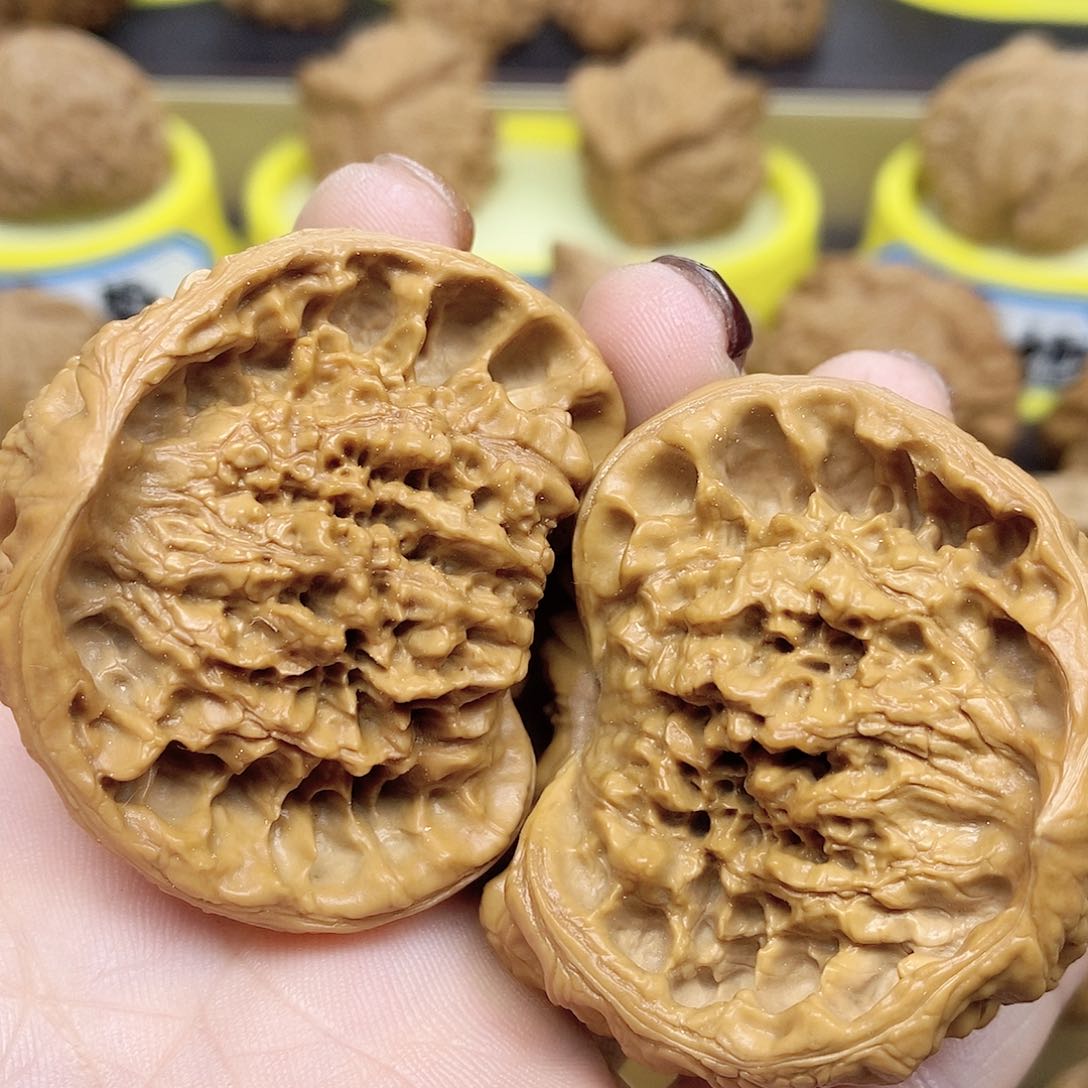 文玩核桃吊坠蛇王45