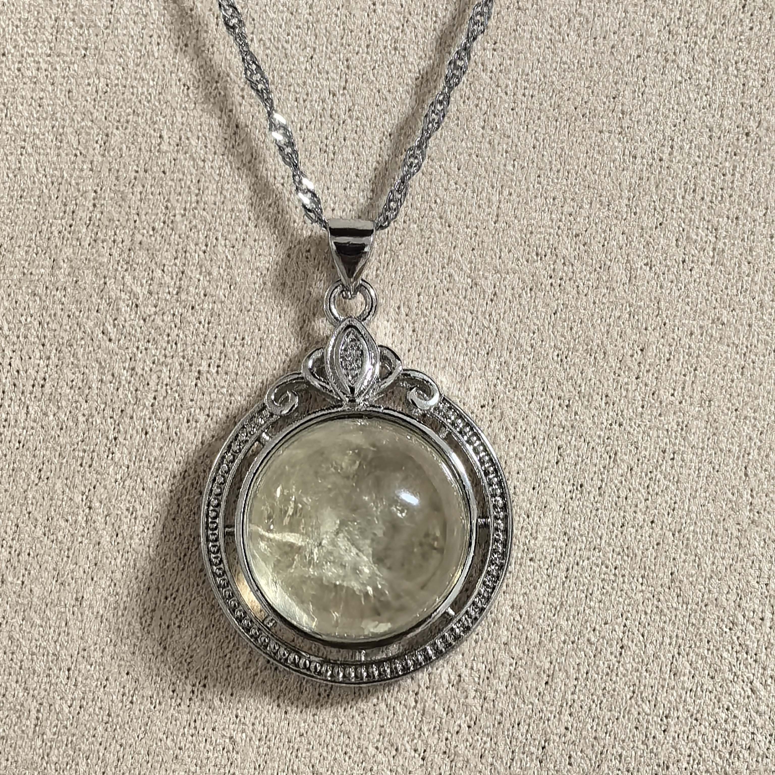 非金属亚克力项链 〖乌兰精选〗黄布鲁尔吊坠