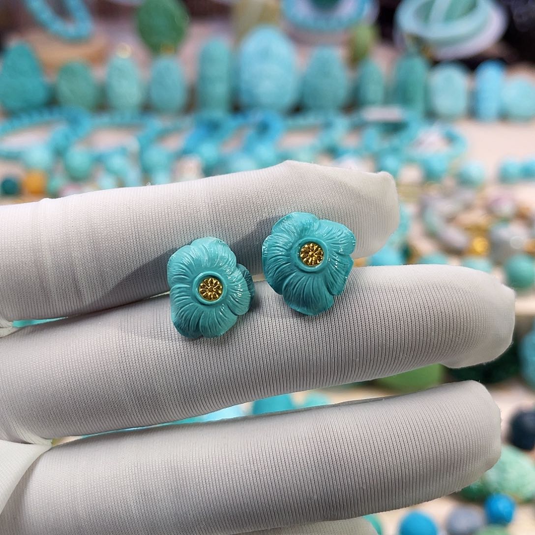 绿松石珠宝奇石18K金镶嵌