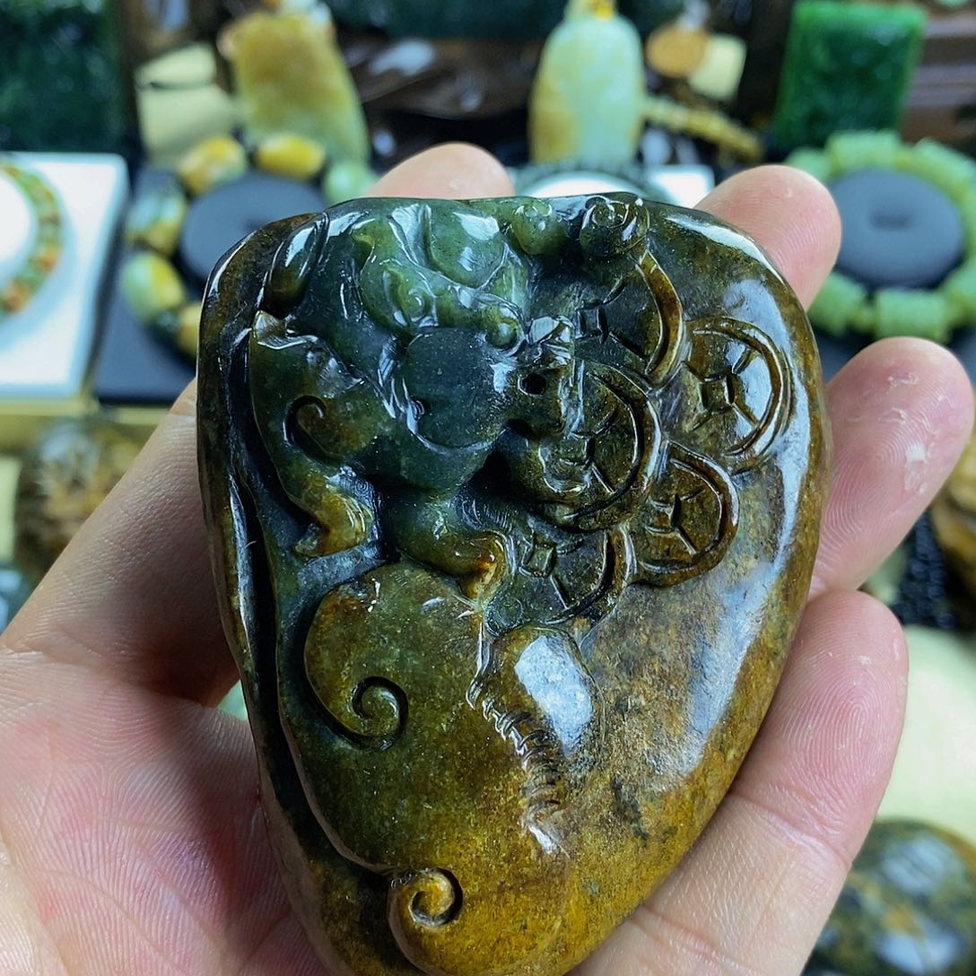 岫岩河磨玉（透闪石质玉）手把未镶嵌