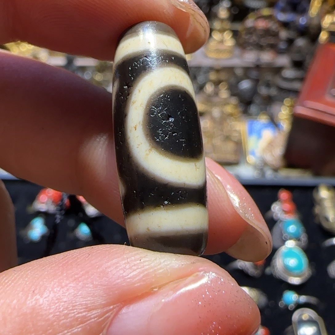 灵*天……………………………………