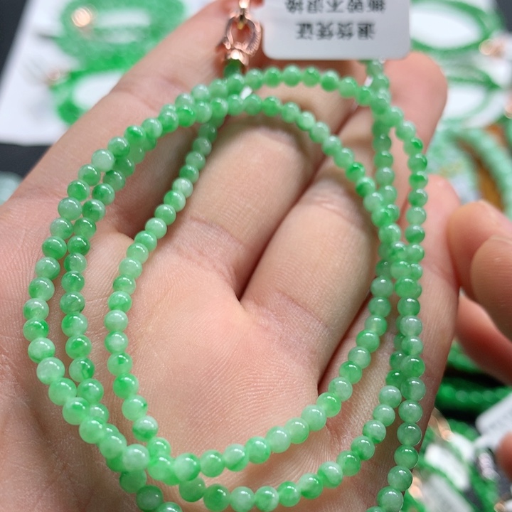 翡翠未镶嵌手链翡翠