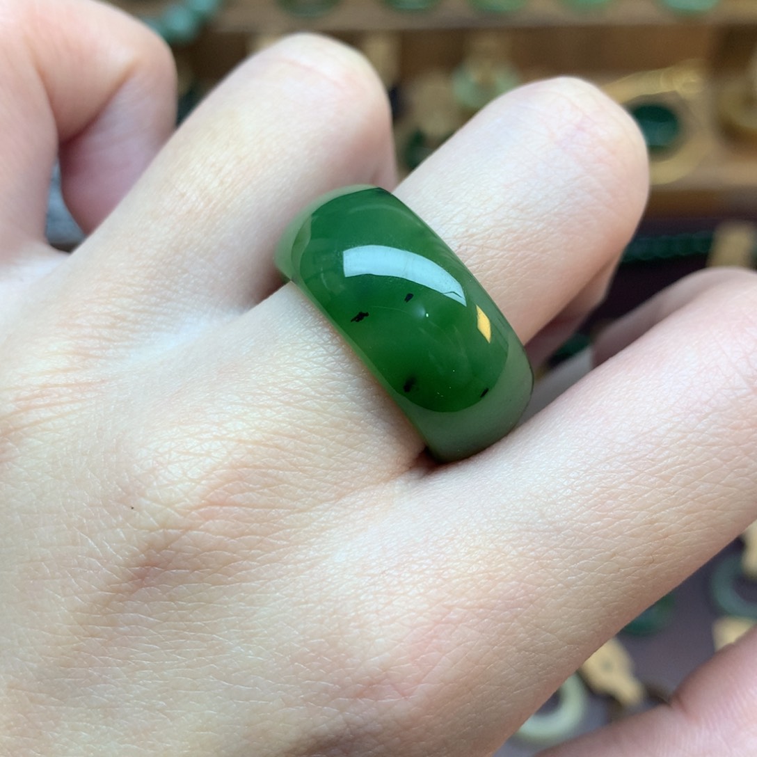 和田玉戒指未镶嵌