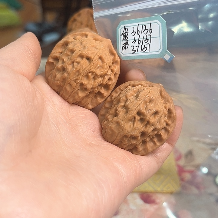 文玩核桃把件非嫁接北京