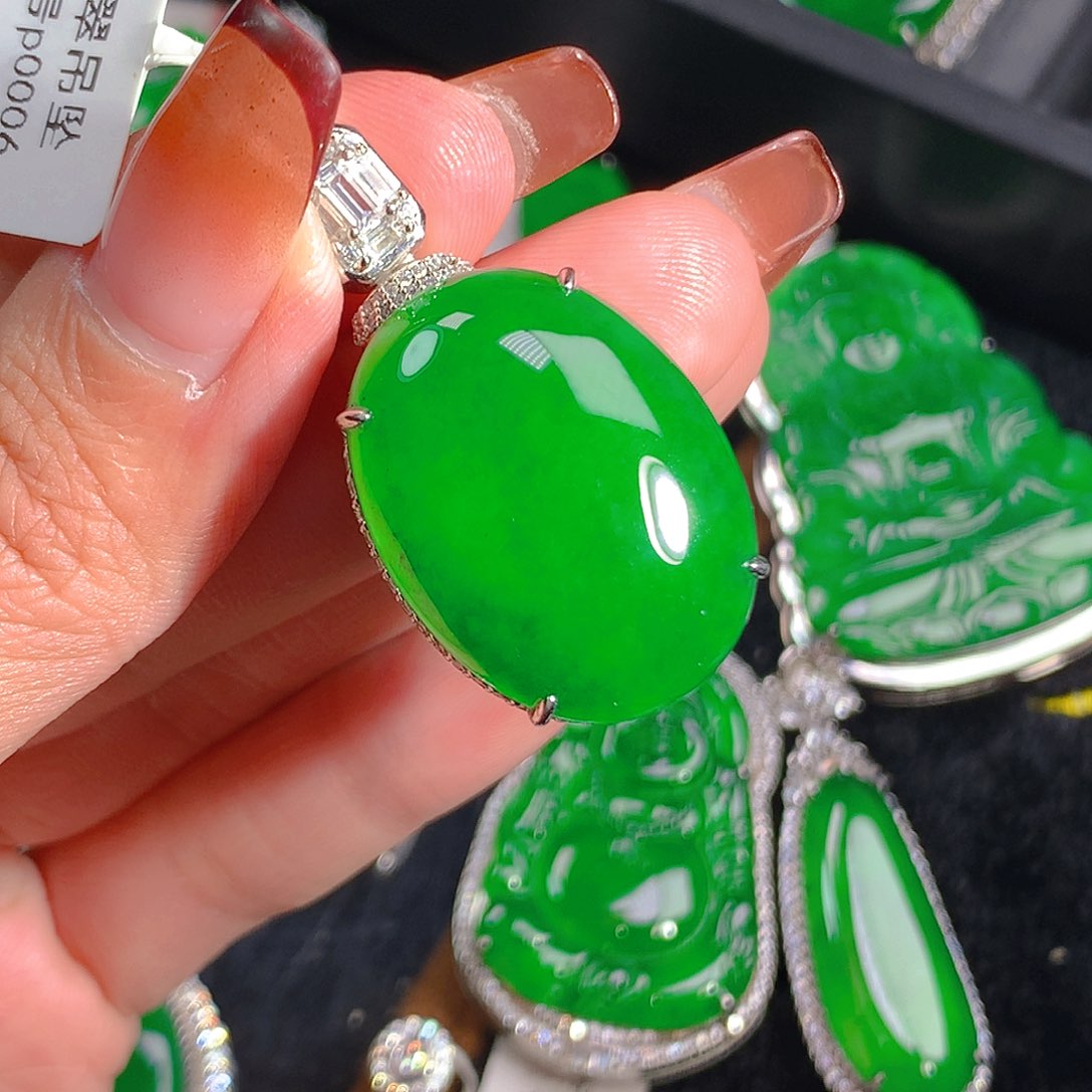 翡翠吊坠(不含链)未镶嵌