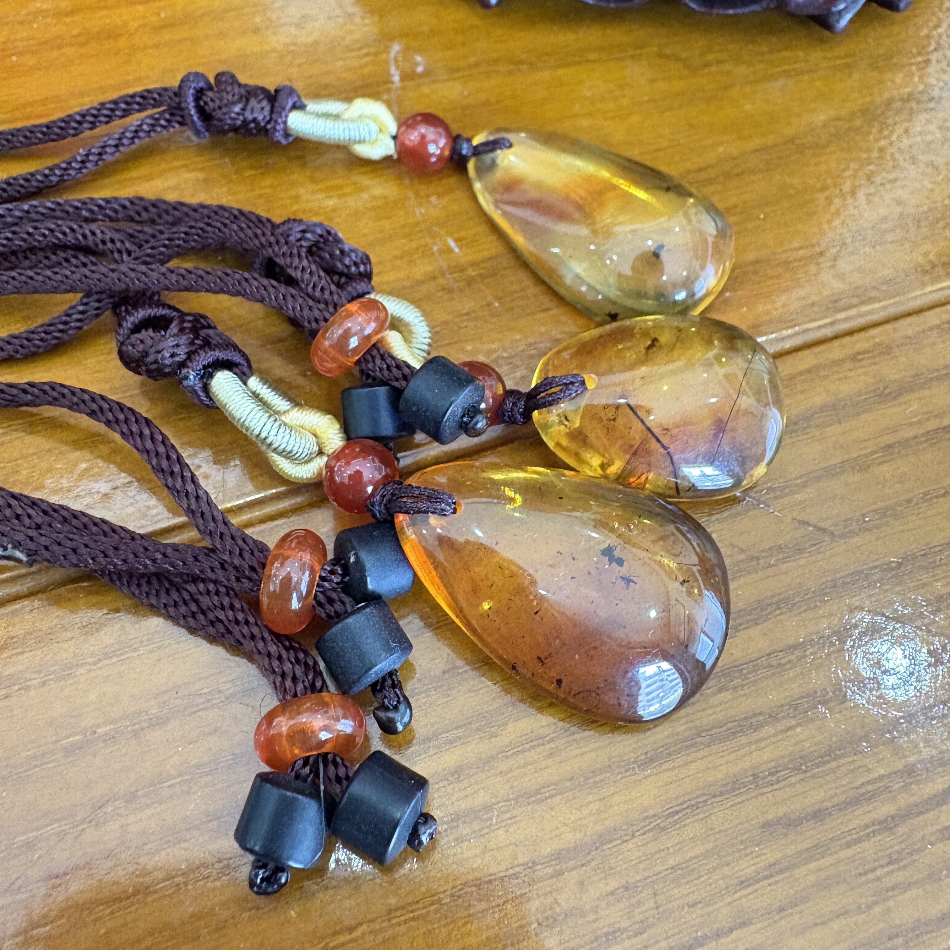 【村长专属】DB52515-虫珀水滴吊坠-多样性发一件