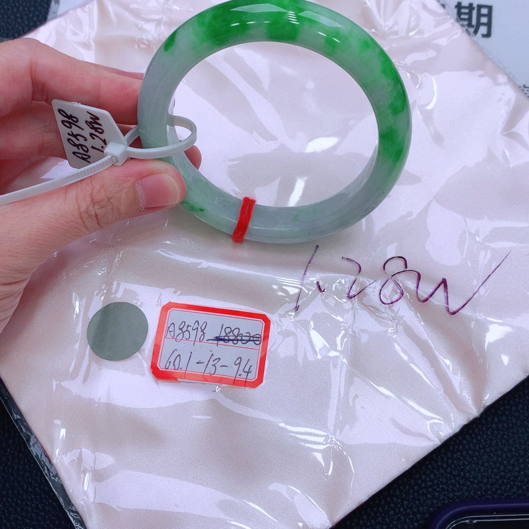 未镶嵌手镯翡翠f****8缅甸翡翠手镯
