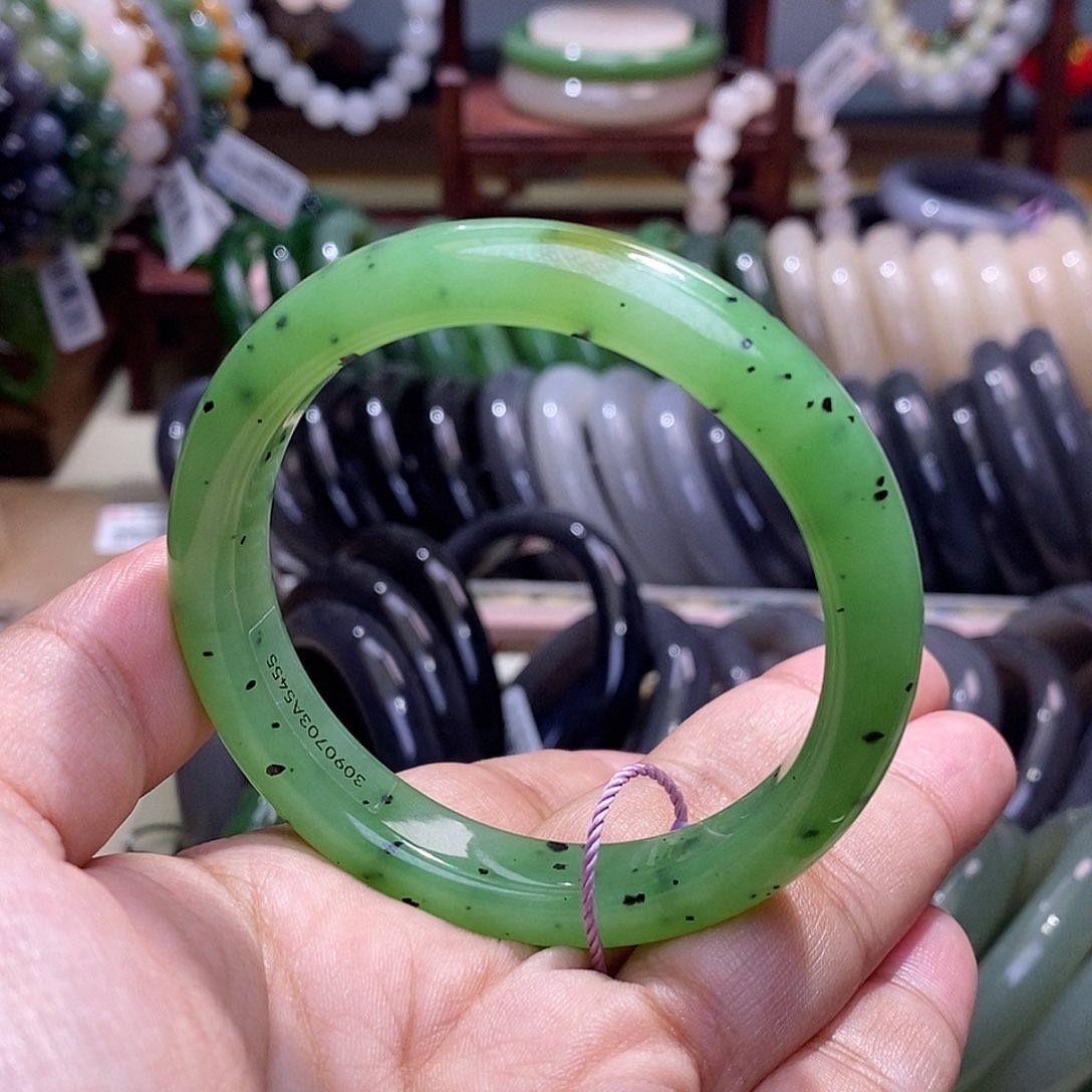 和田玉未镶嵌碧玉老矿料高冰苹果绿猕猴桃手镯54+