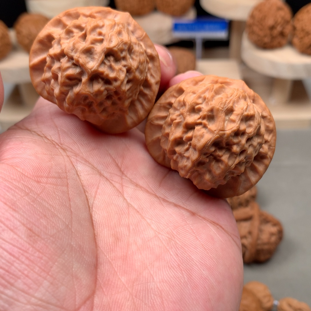 桃核吊坠瓷娃娃核桃