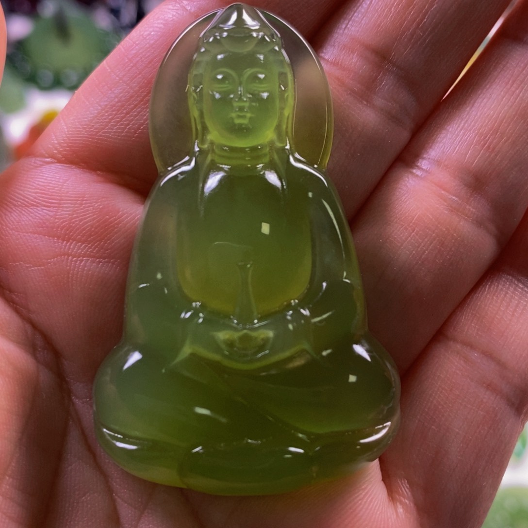 蛇纹石玉颈饰合金