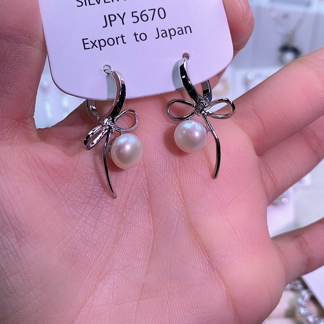 淡水珍珠耳饰未镶嵌