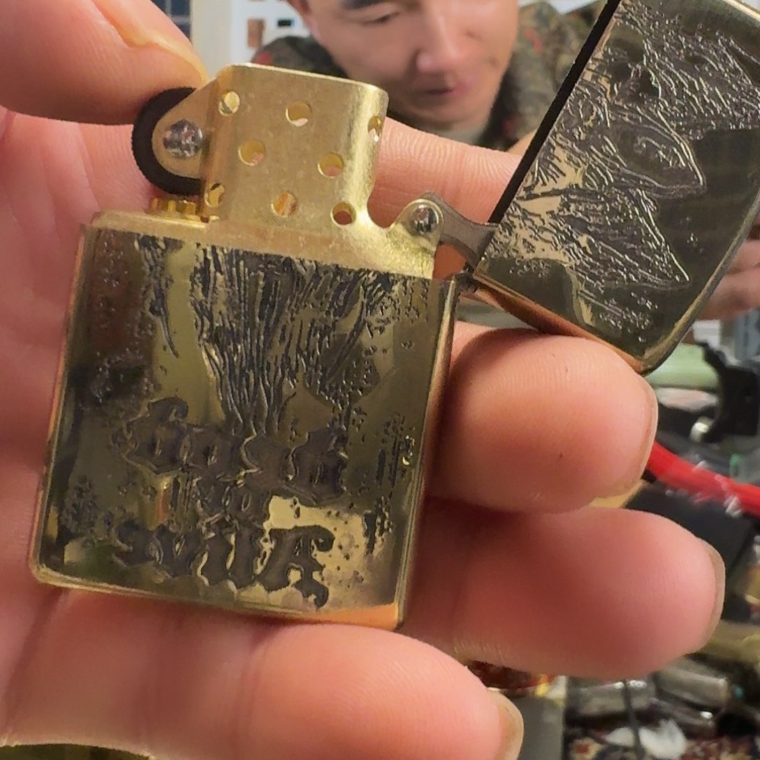 首领恶魔煤油打火机