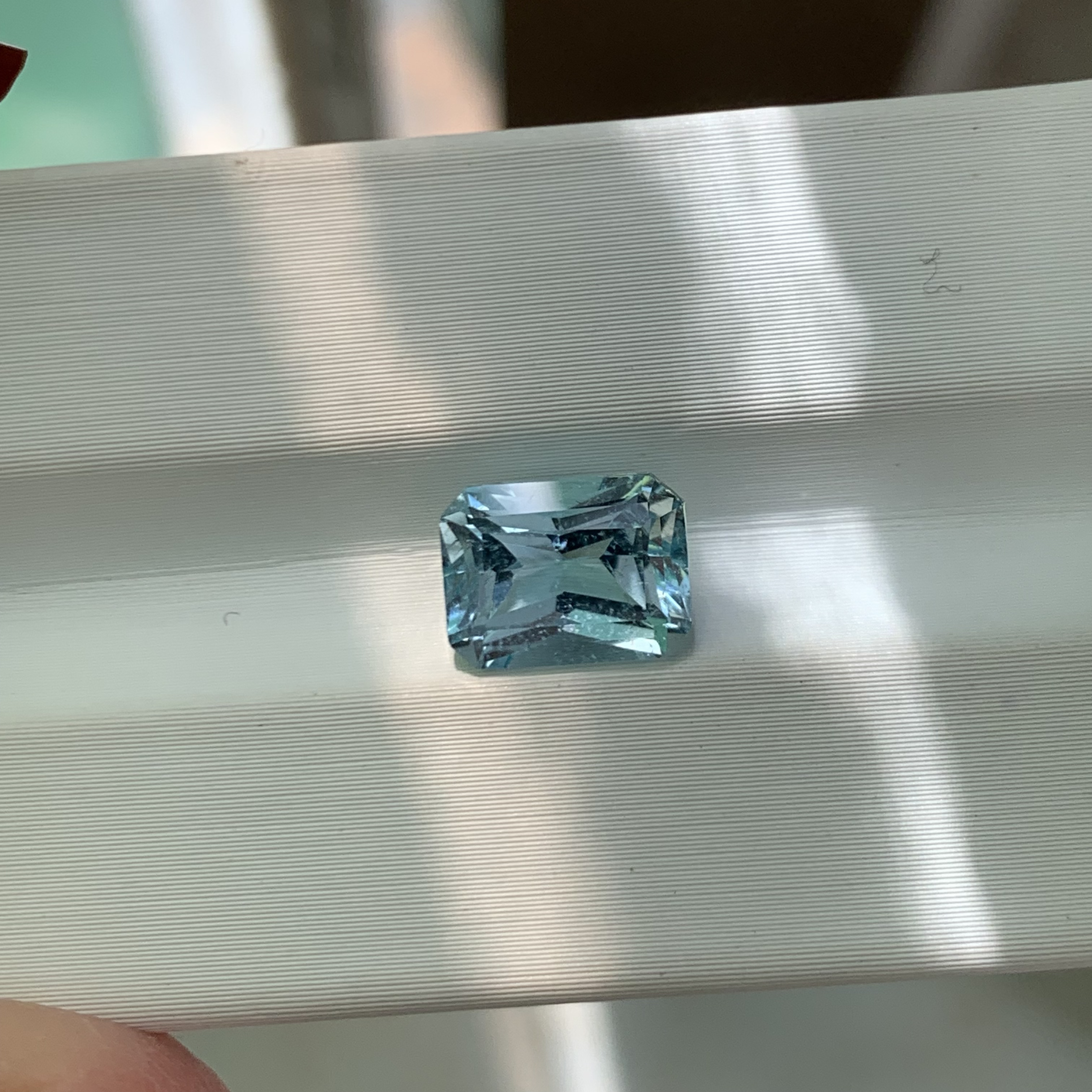 天然彩宝海蓝宝裸石 长方6.5x8.7重2ct 可配金托银托