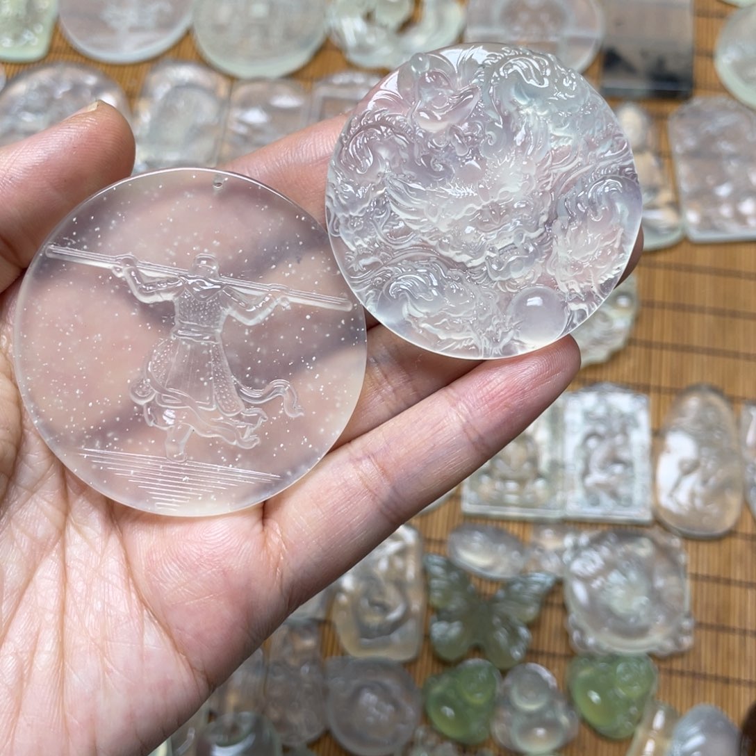 未镶嵌蛇纹石玉颈饰喜****号