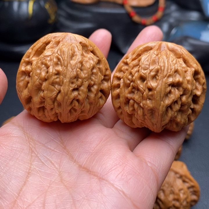 文玩核桃吊坠红锦鲤40chi