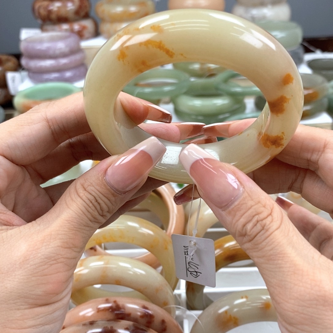 石英质玉手镯未镶嵌旭****涮