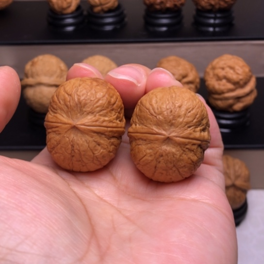 文玩核桃把件铁蛋40