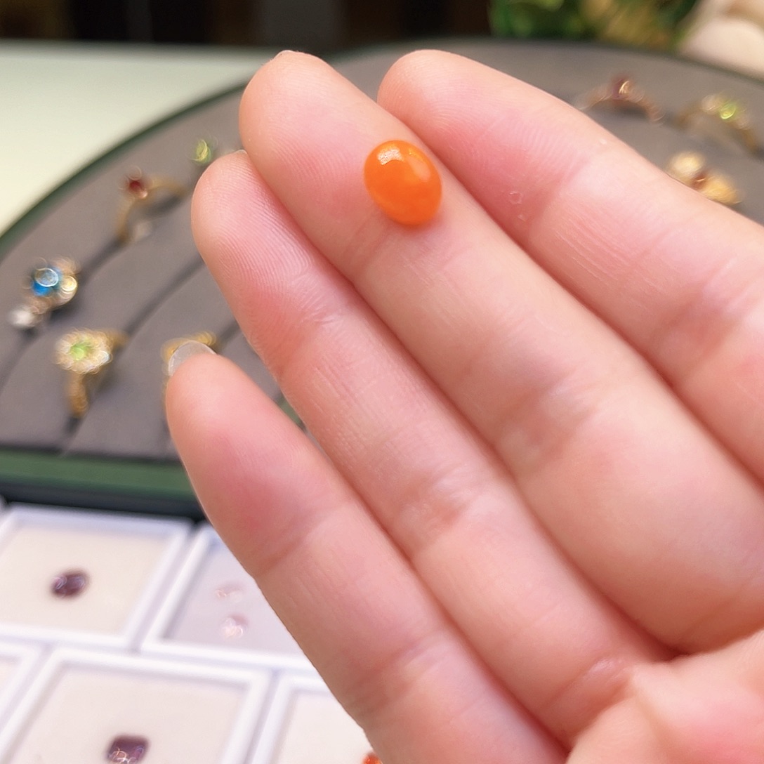 欧泊笔搁未镶嵌裸石