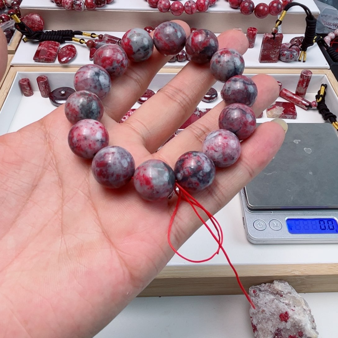 天然辰砂天然原石卡15