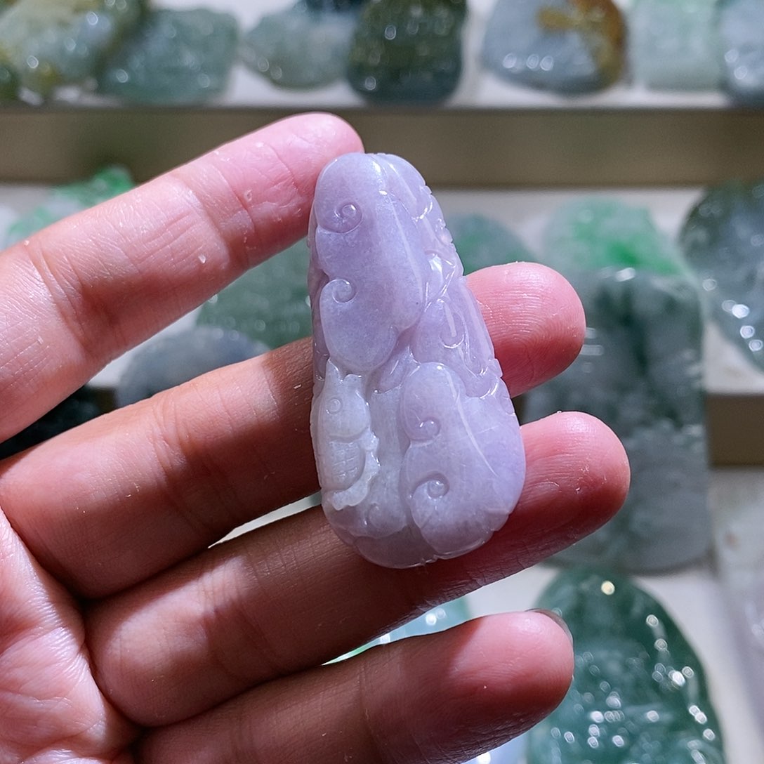 【闪购商品】翡翠颈饰未镶嵌荷叶鱼