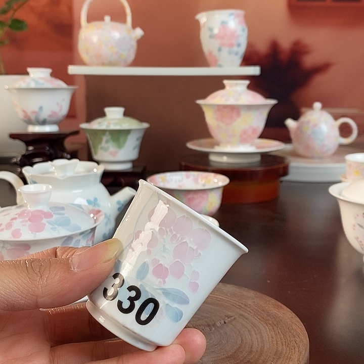 紫藤花釉下品茗杯