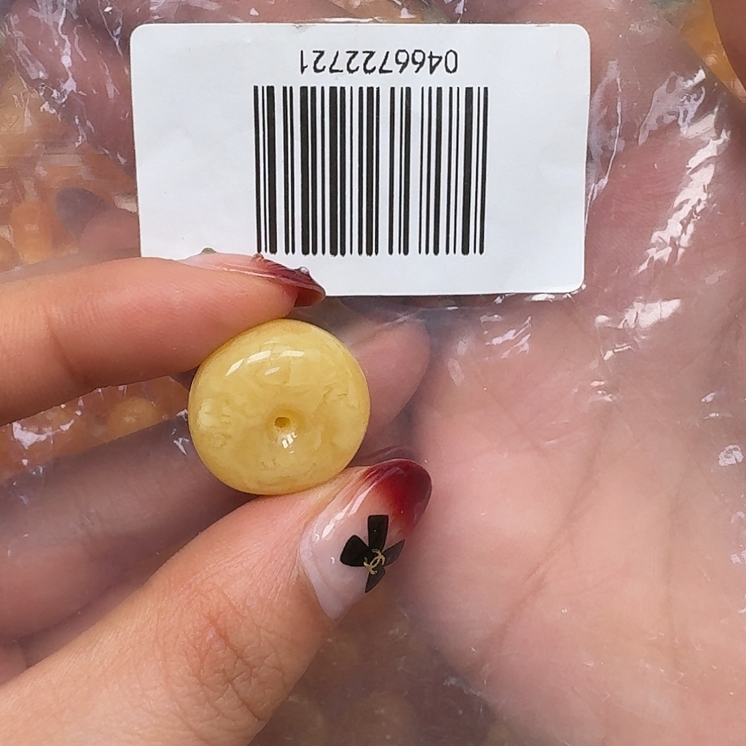 平***贝琥珀未镶嵌裸石悠悠