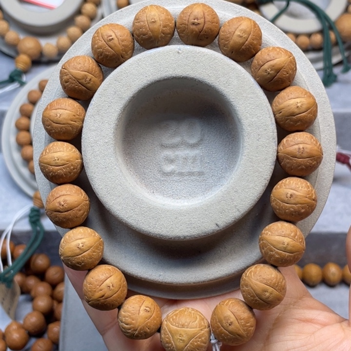 凤眼菩提吊坠手串 15 黄金皮 88