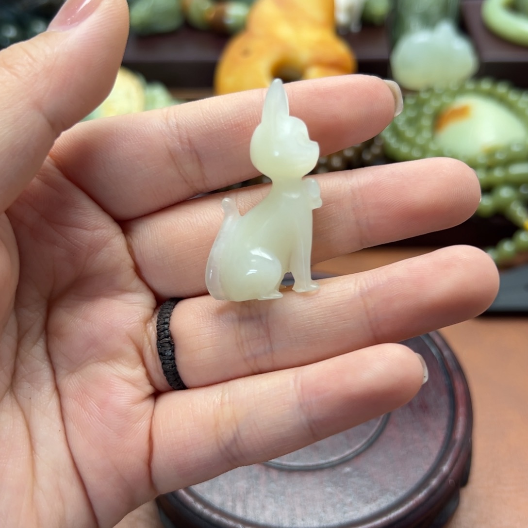 和田玉未镶嵌珠宝奇石