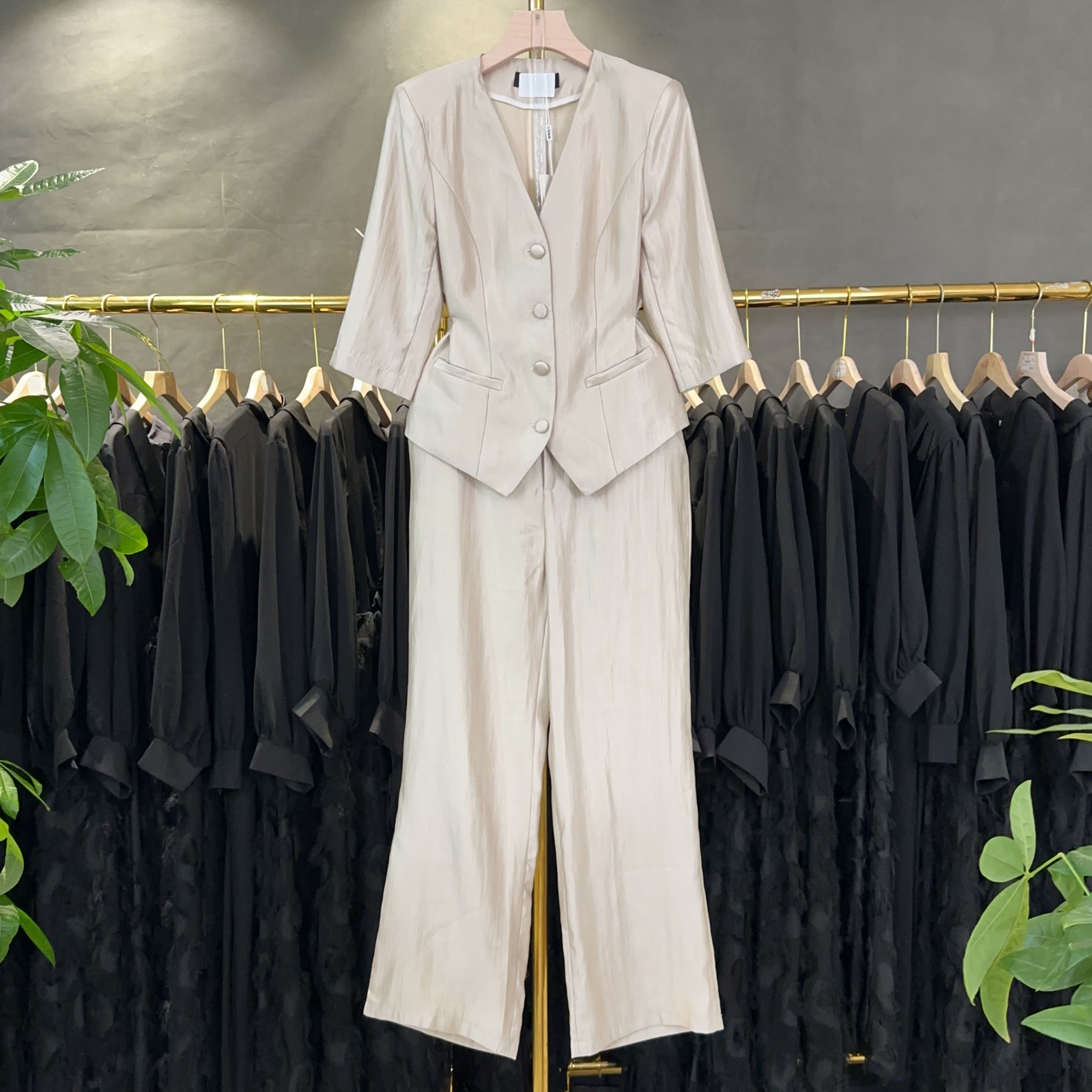 小香风休闲高端轻奢气质时尚套装2025春季新款端庄大气裤装两件套