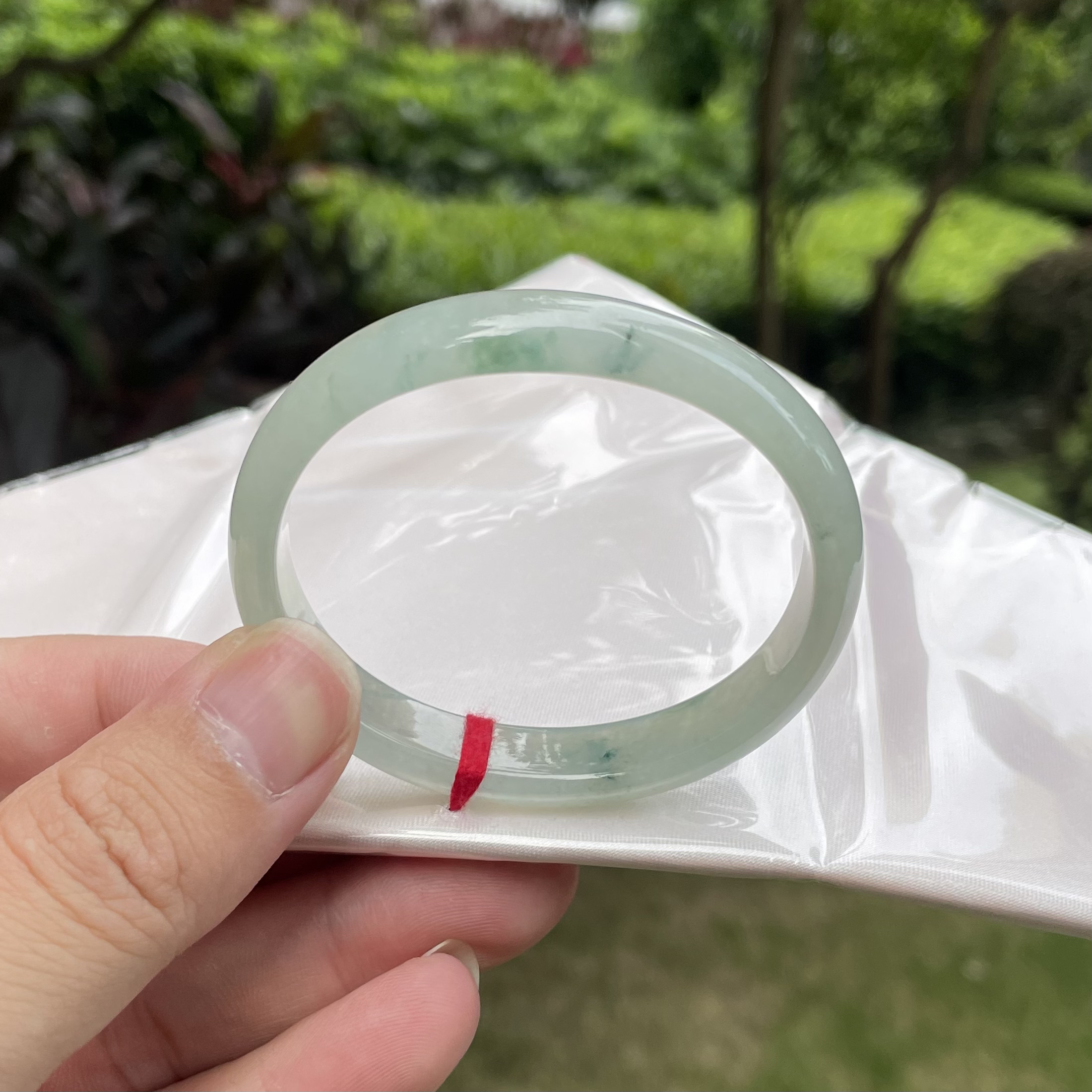 天然翡翠冰晴飘花手镯 五十二圈口 贵妃