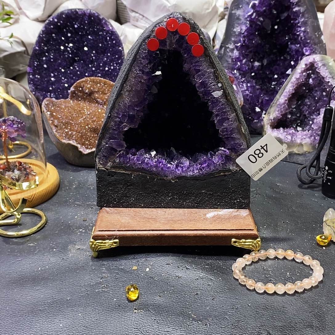 未镶嵌水晶大型摆件（非配饰）