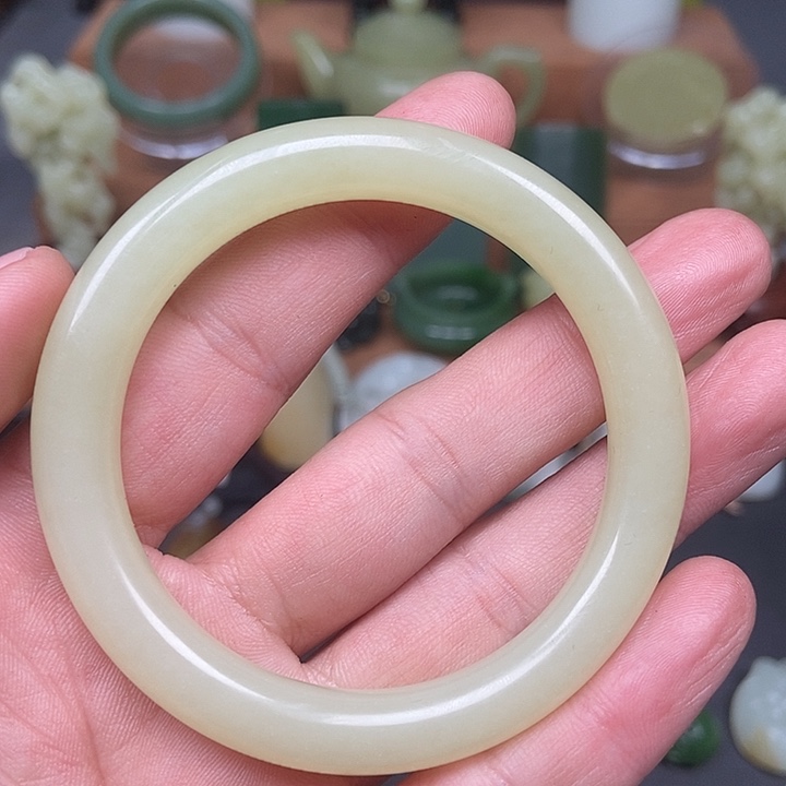 和田玉吊坠(赠链)未镶嵌