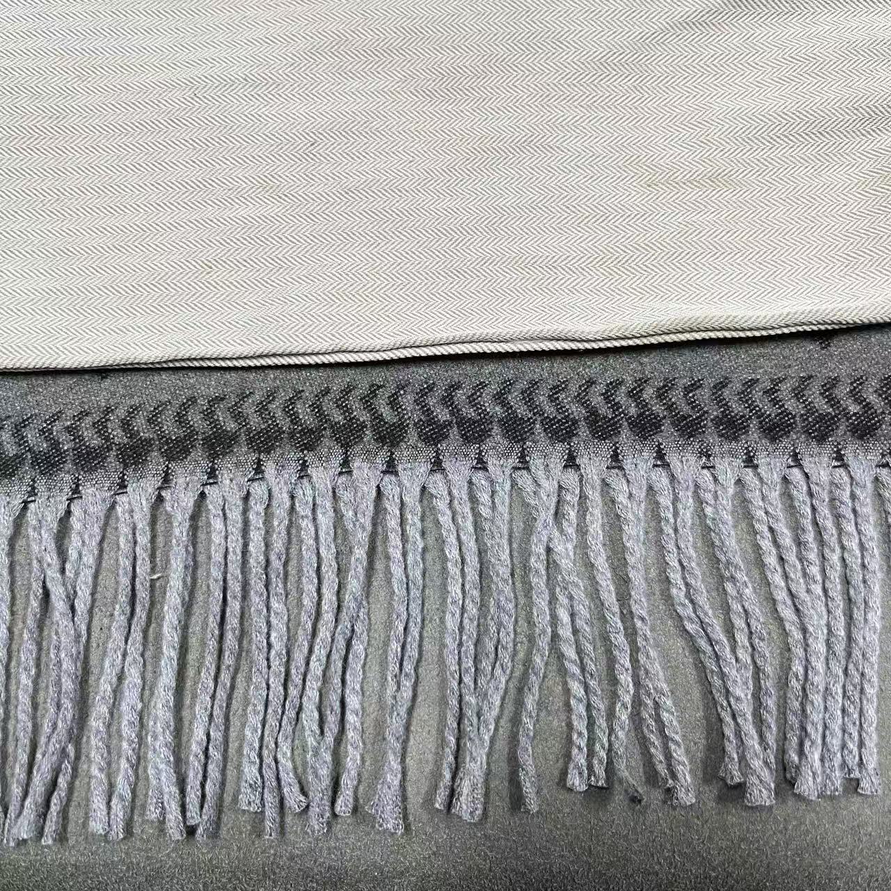 时尚轻奢休闲复古百搭女士披肩围巾围脖