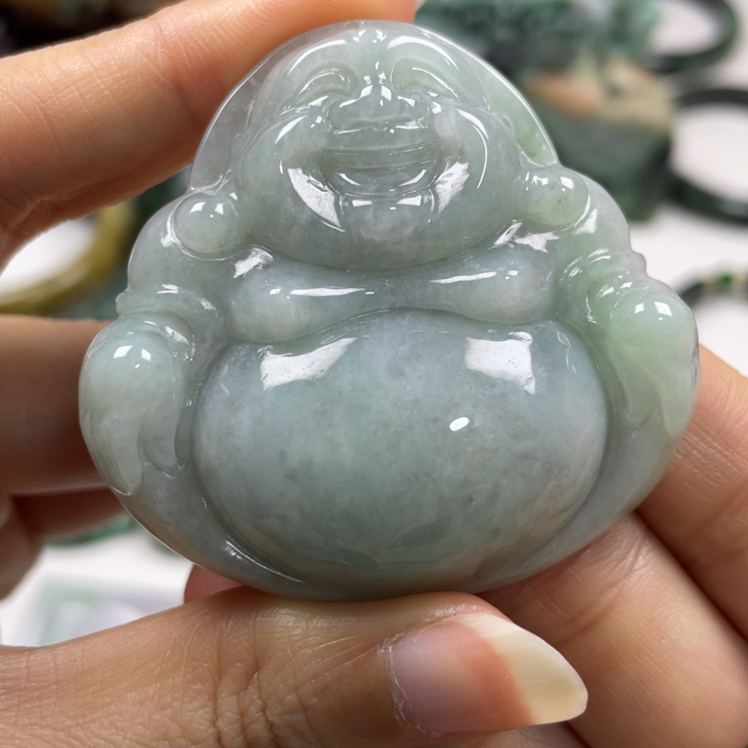 翡翠未镶嵌颈饰牌子