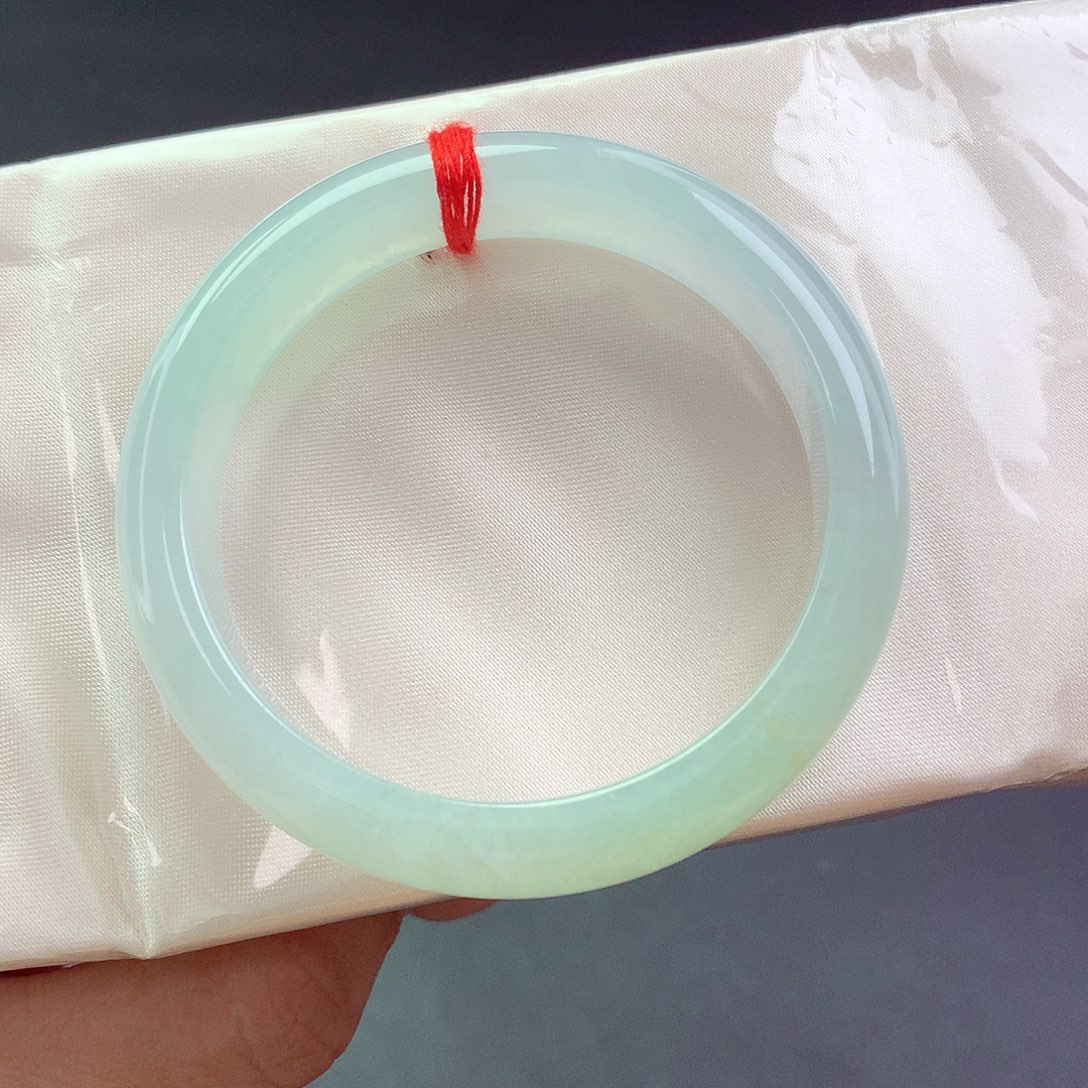 【闪购商品】未镶嵌手镯翡翠882837