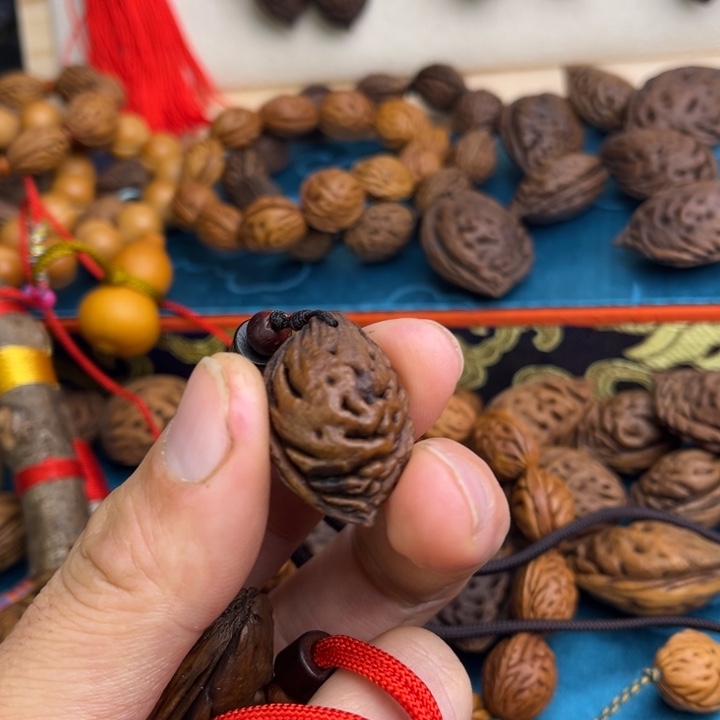 球***林木质非金属桃枭桃枭吊坠桃枭