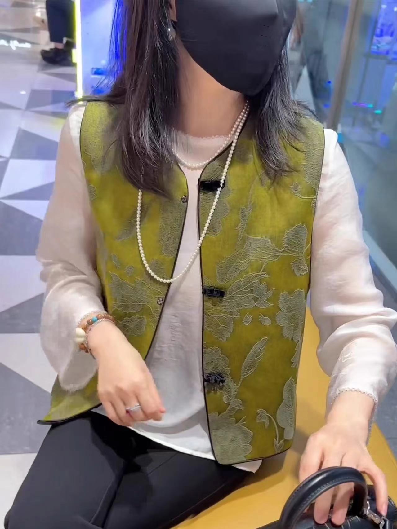 【春不晚】2025新款秋季国风新中式丝绒拼接马甲无袖潮气质优雅马甲