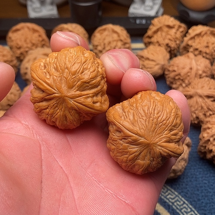 文玩核桃吊坠杨**i铁锤41全