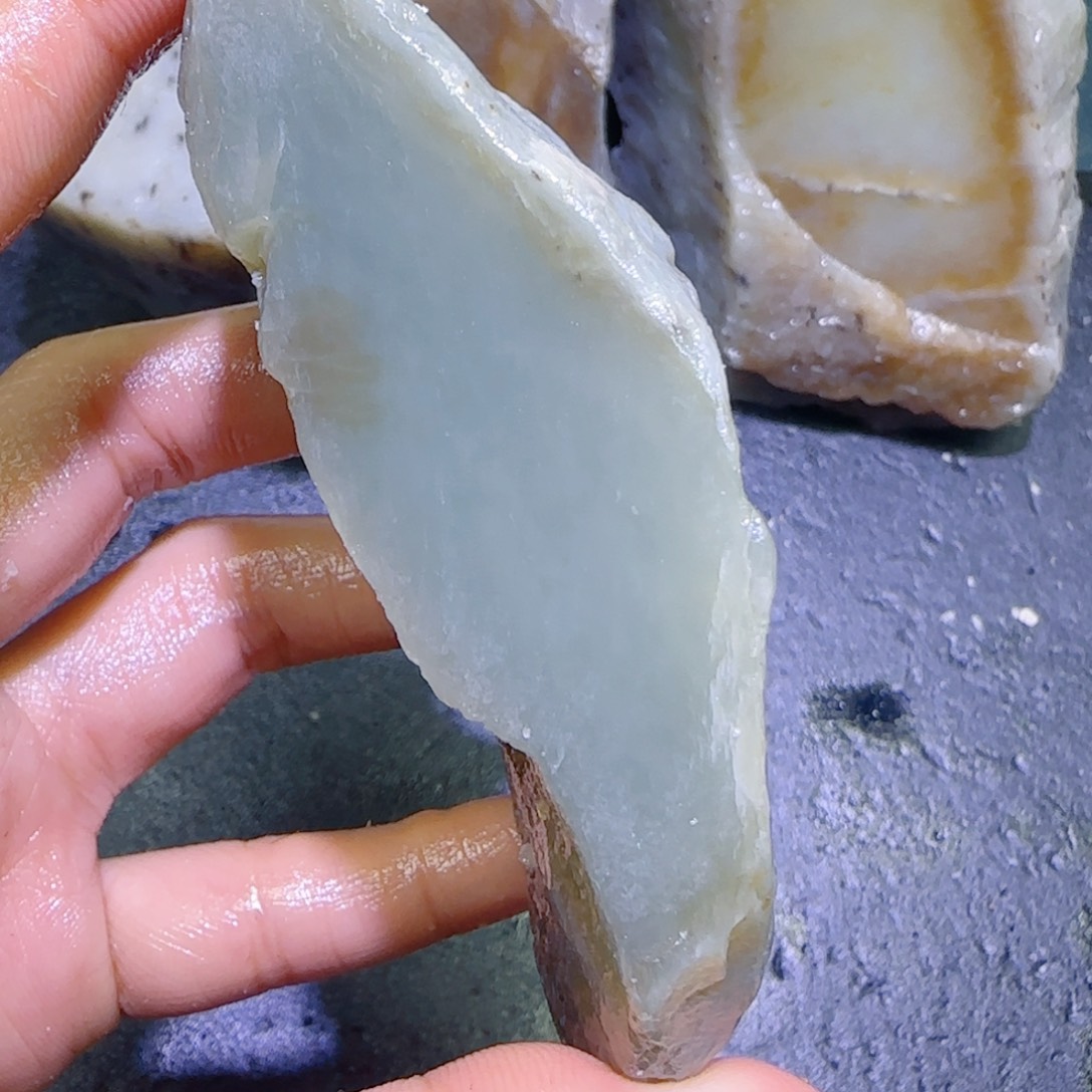 闲***碎和田玉未镶嵌珠宝半成品