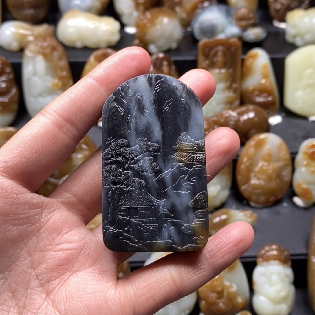 和田玉（糖玉）吊坠(不含链)未镶嵌