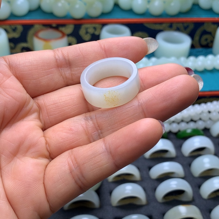 颈饰未镶嵌和田玉雨**熙