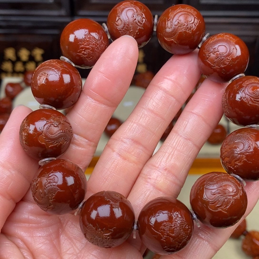 冒***林吊坠橄榄核浮雕龙