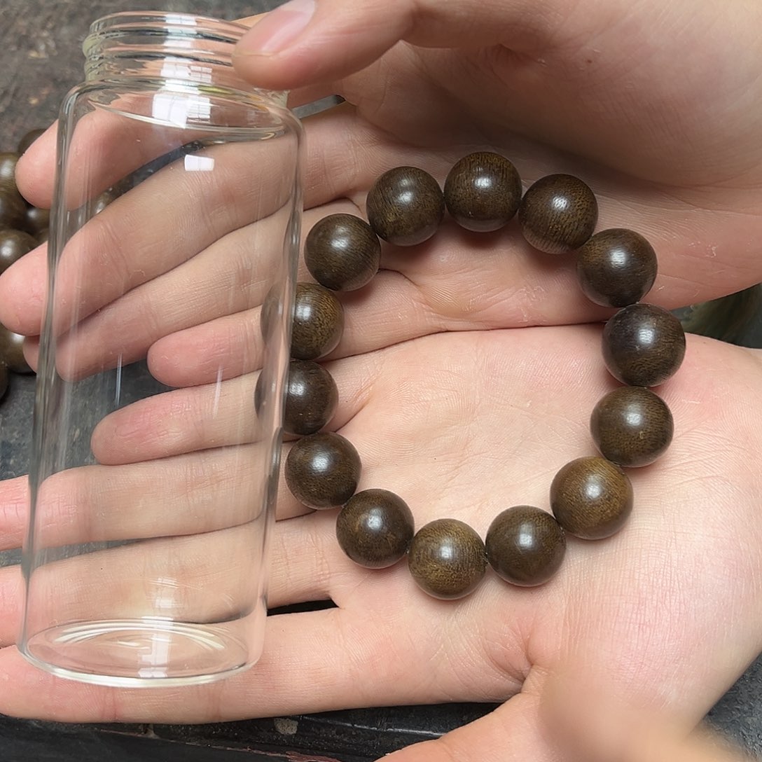 大叶紫檀（黑酸枝木类）