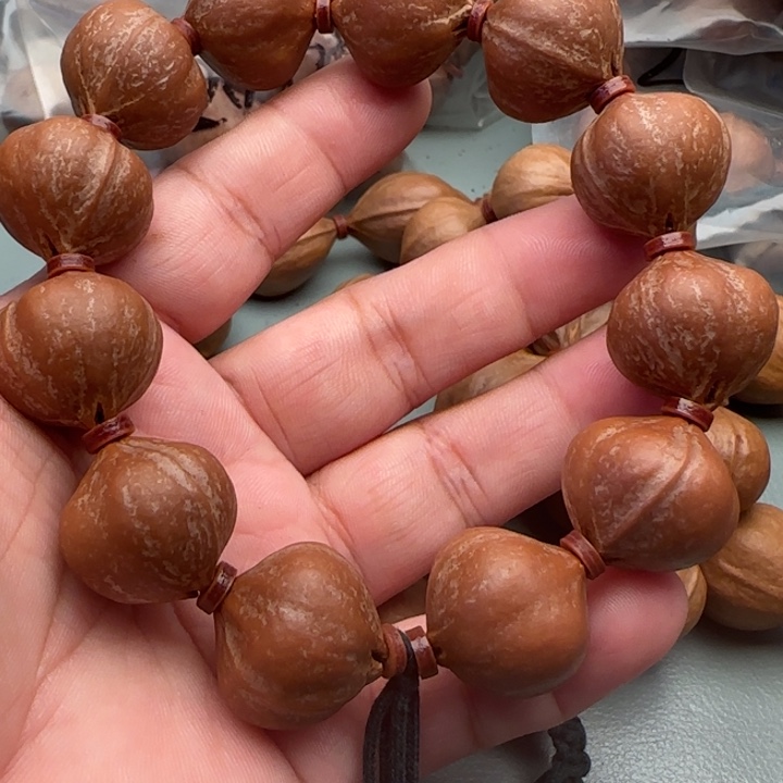 T***s橄榄核手串橄榄核原皮铁核