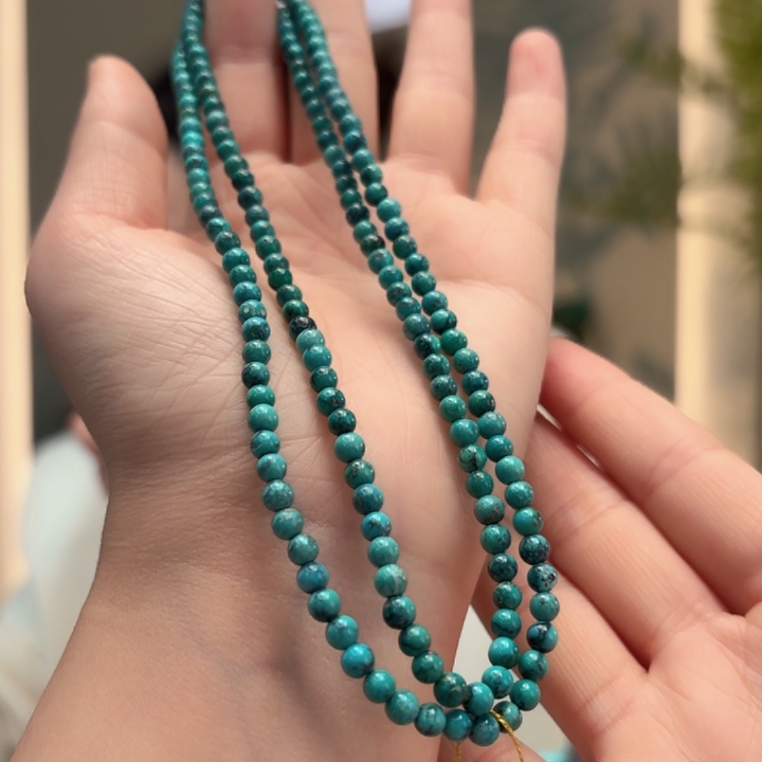 绿松石未镶嵌颈饰