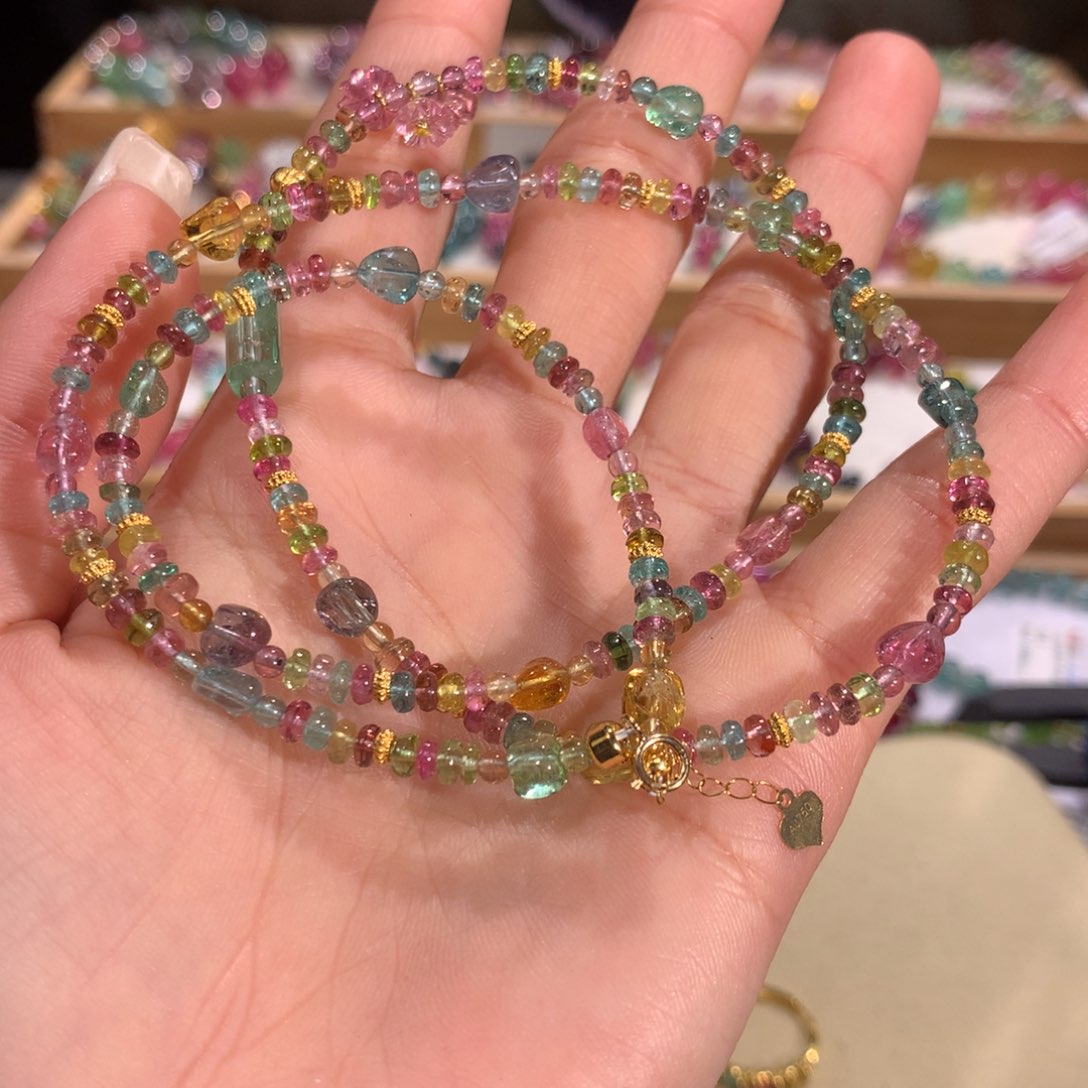 碧玺多样性发货一件未镶嵌