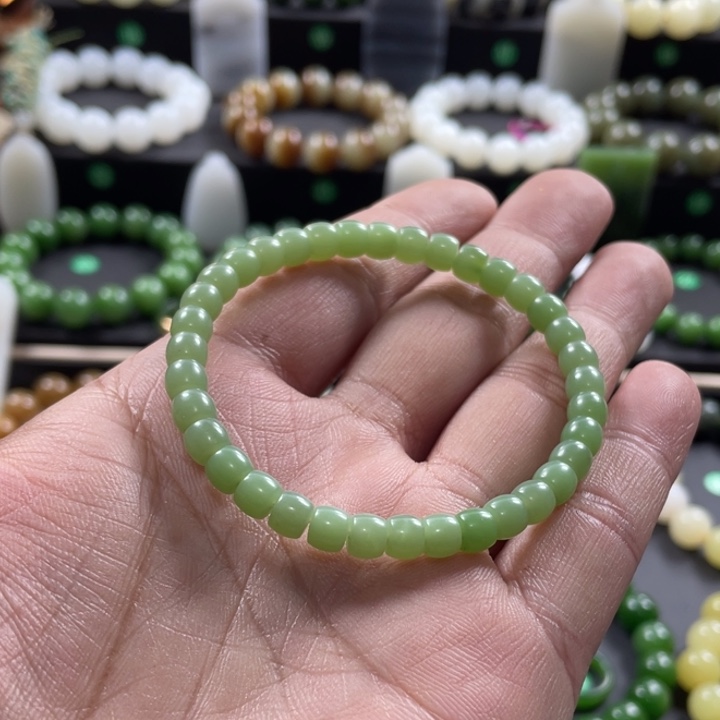 逆***流和田玉未镶嵌手串