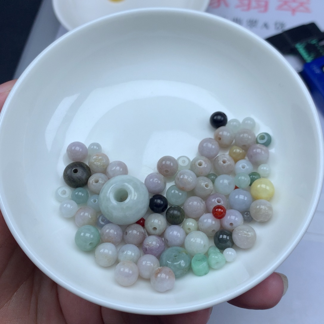 翡翠散珠执****g多样性发货