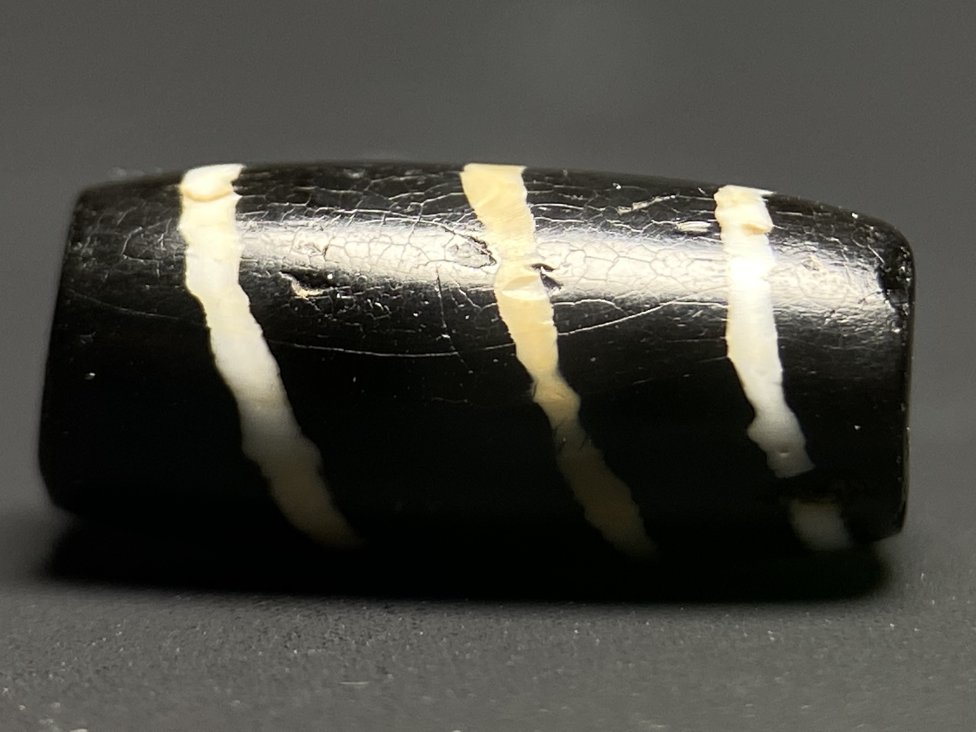 Pyu系蚀花玛瑙管珠14.9*7mm