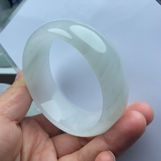 石英质玉（金丝玉）未镶嵌手镯